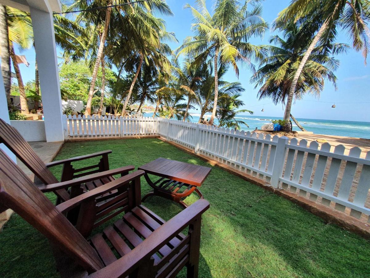 The Beach House Dickwella Exterior foto